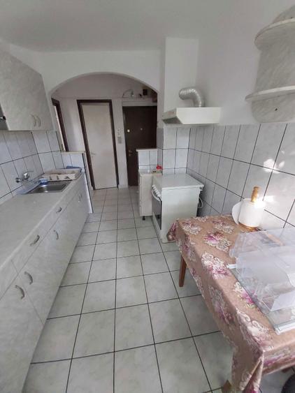 Dau in chirie apartament cu 2 camere et 3 langa podul decebal - 6