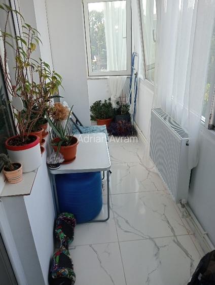 Vând apartament Vând apartament