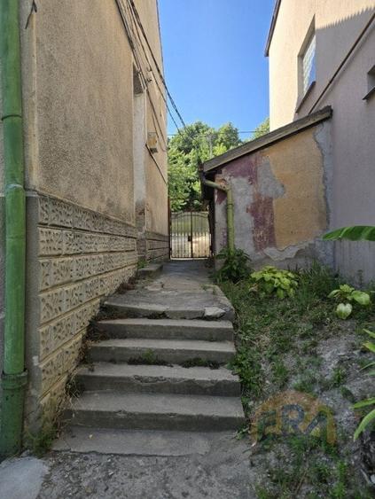 Oportunitate investitionala | Casa 200mp + Teren 800mp | Central - 6