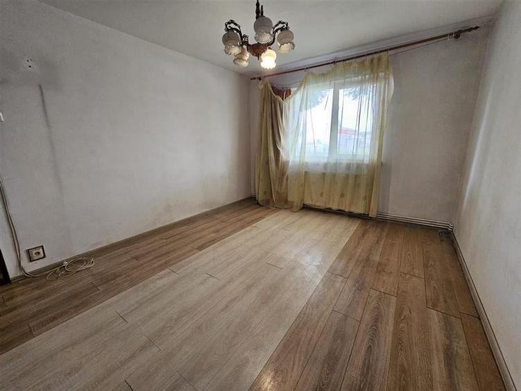 Apartament 2 camere - oportunitate - 2