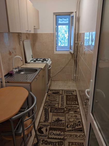 Apartament 1 cam, decomandat, etaj 2, vizavi de Carrefour Felicia - 1