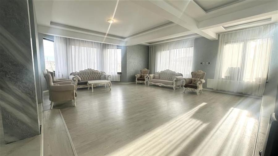 Casa P+1+Pod(M)Foarte Spatioasa, Mobilata si Utilata Complet, Zona Palas - 36