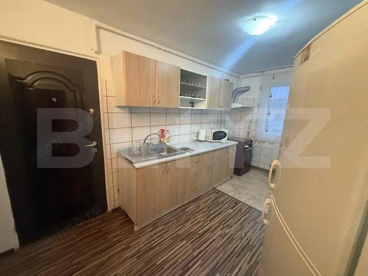 Apartament 3 camere, 58 mp, zona Micro 11 - 2