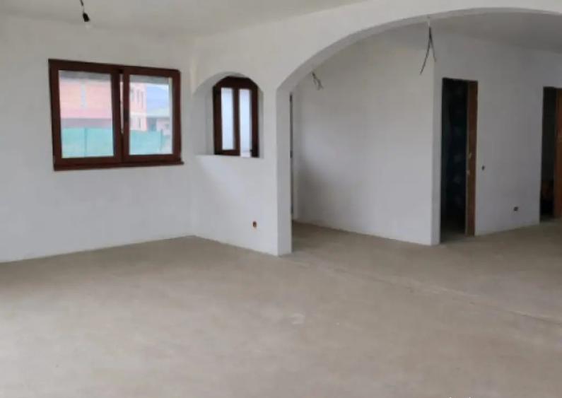 Casa noua 2025, semifinisata in zona lini?tita - Tau - 6