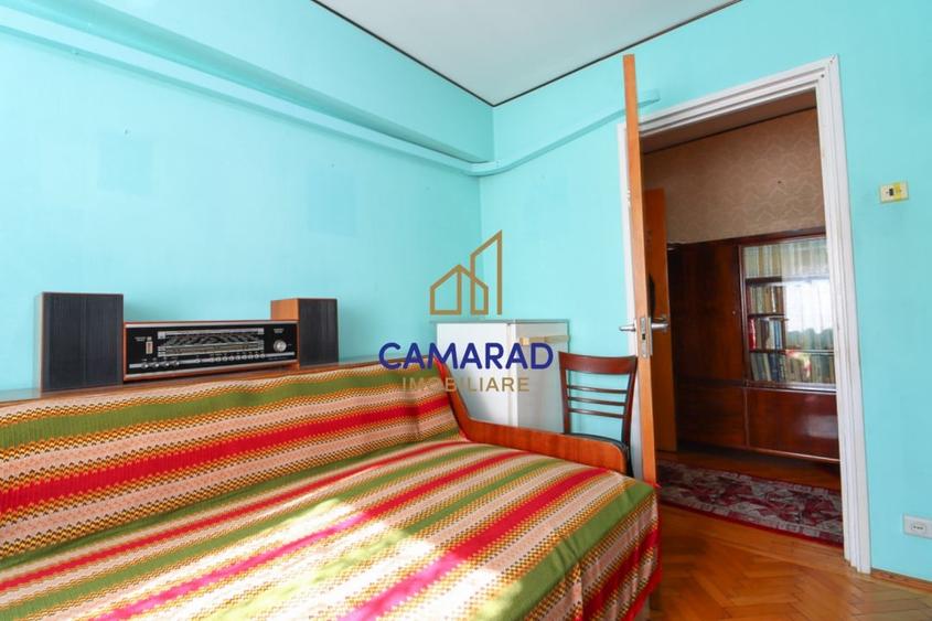 Apartament cu 3 camere de vanzare - Titan - Piata Minis - 1