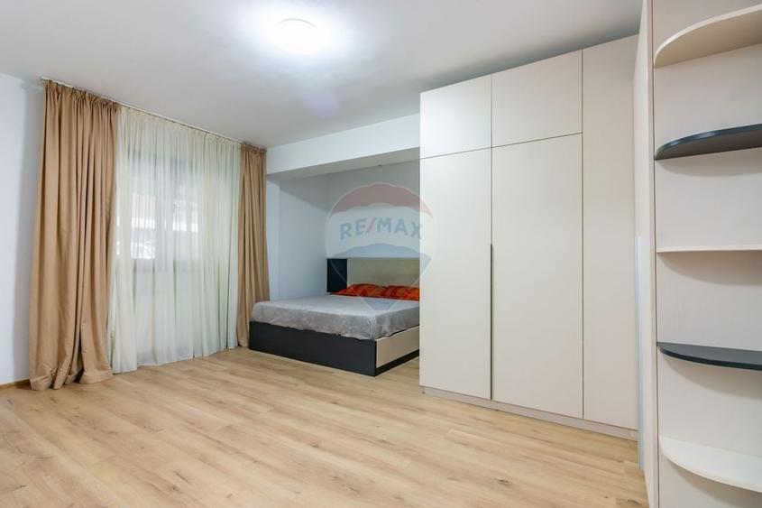 Apartament cu 4 camere si gradina proprie de vanzare/ str.  Amurgului - 1