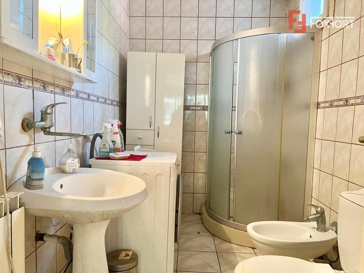 Casa individuala de vanzare cu 3 camere si teren de 510 mp, zona Telegrafului - 11