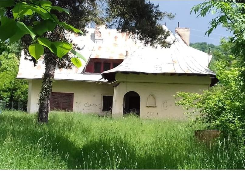 VILĂ INTERBELICĂ DEOSEBITĂ DE VÂNZARE – BREAZA, ZONĂ CENTRALĂ PE STINCA - 4