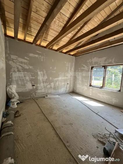 Casa cu panorama deosebita pe Dealul Jelni 10 ari de - 5