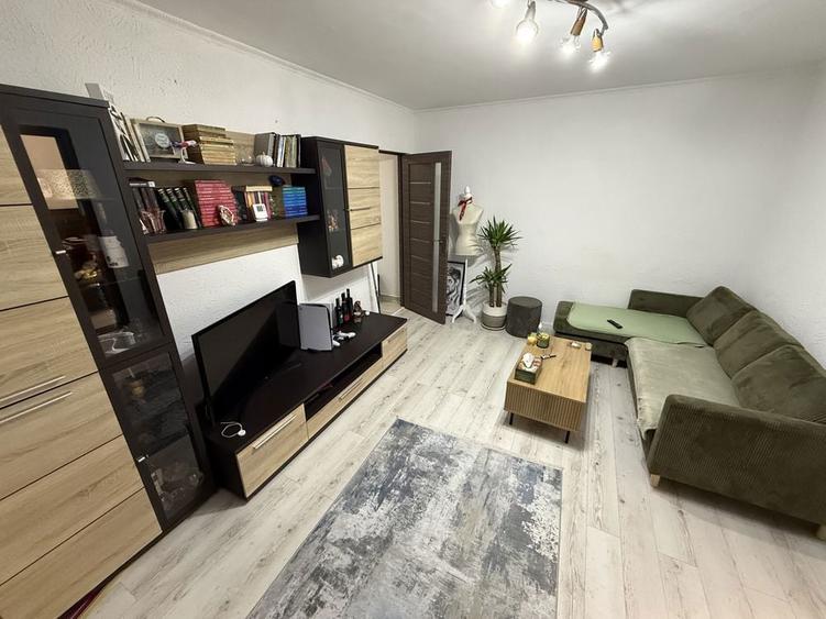 Apartament, 42mp, Craiovita Noua 4/4 - 1