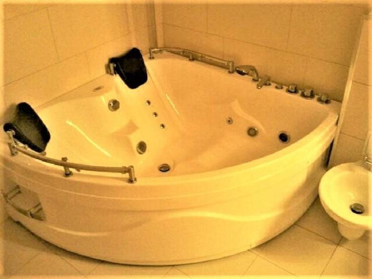 Apartament de lux cu 4 camere 140 mp ?i 2 balcoane generoase, intr-un imobil nou din Europa - 6