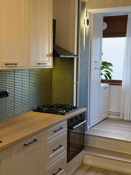 Vând aartament 2 camere renovat complet - 2