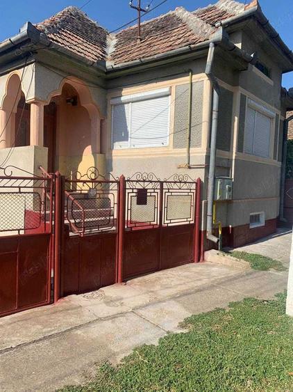 Persoana fizica vand casa la tara - 1