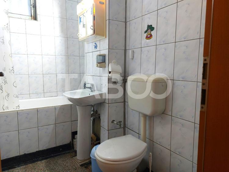 Apartament 2 camere decomandate 57 mp balcon bloc cu acoperis Cisnadie - 5