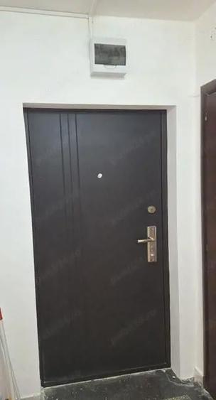 Vand apartament central, complet renovat cu centrala proprie - 2