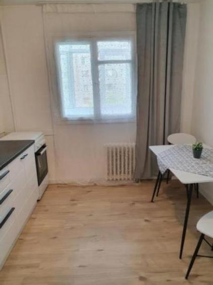 De vanzare apartament 3 camere/ Teiul Doamnei - 5