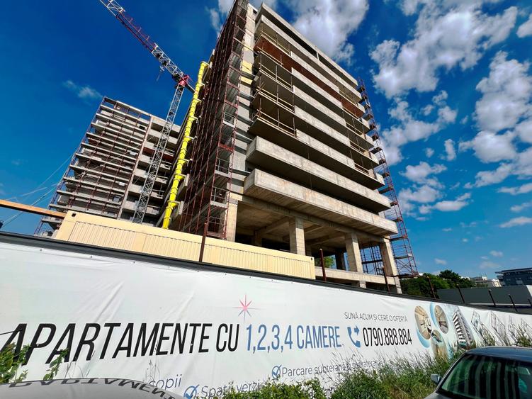 Apartament cu 2 camere decomandat în Nicolina