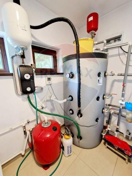 Casă / Vilă cu 4 camere de vânzare - 5