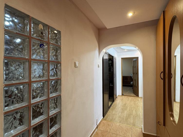 5 cam. etaj 1, 96 mp, decomandat, renovat, zona Zahana - 16