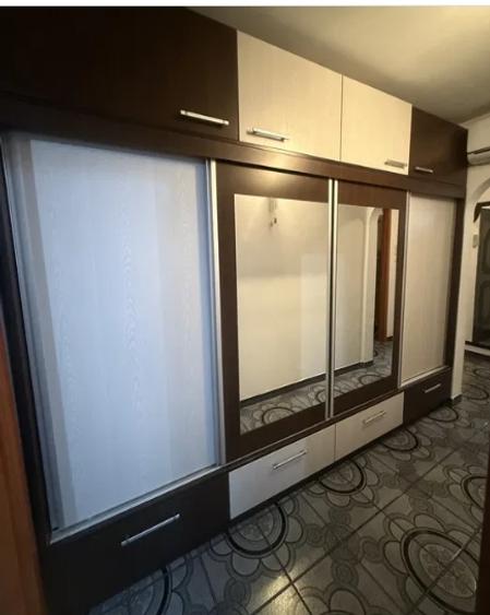 TITAN ,1 Decembrie 1918,DECOMANDAT,Amenajat,mobilat,Liber - 2