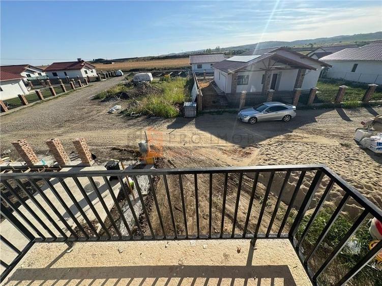 Case insiruite noi 2024 zona Vernesti - 8