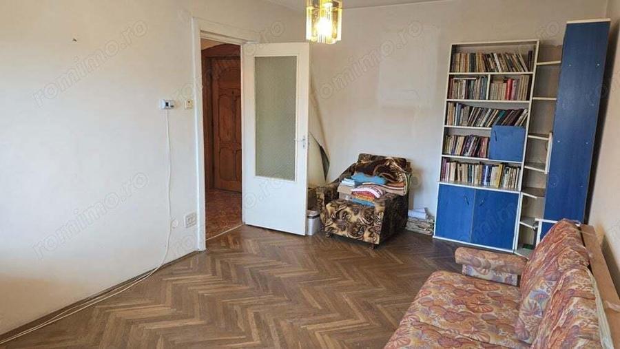 Vand apartament 3 camere decomandat in Deva, zona Balcescu, suprafata utila 67,44 mp, etaj 8, - 2