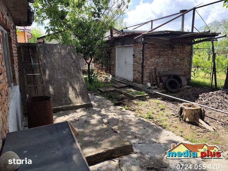 Casa cu teren 1374 mp in vatra veche a comunei Vanatori 56.000 Euro - 7
