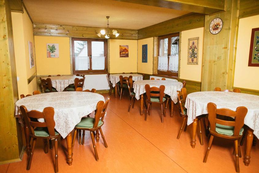 Pensiune de vanzare in Harghita Bai/ 8 camere, wellness - 3