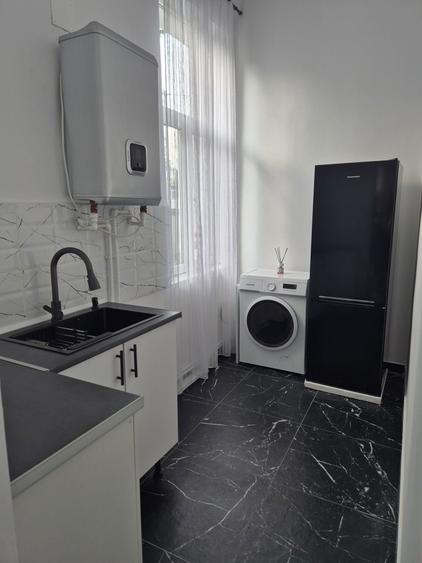 Vand apartament 2 camere la casa - 2