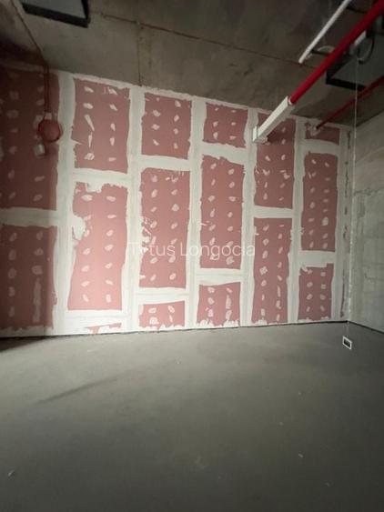 Spațiu comercial de închiriat – Parter