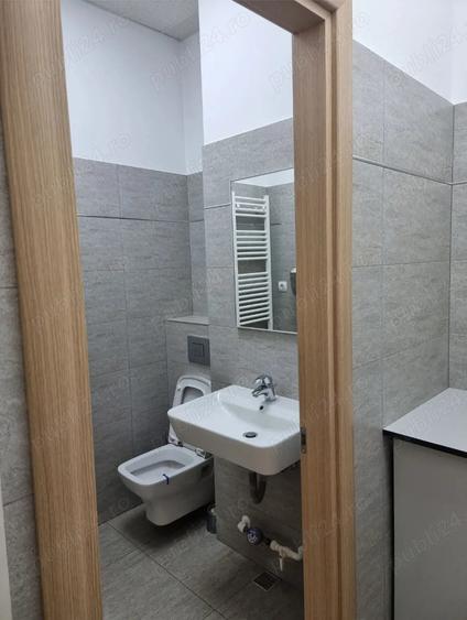 Spa?iu comercial 82 mp, parter Micro 12 Disponibil 1 martie - 2