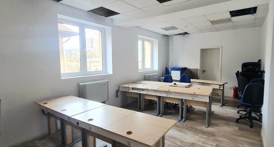 Spatiu Birouri Ultracentral Romana | Universitate | Parcare - 24