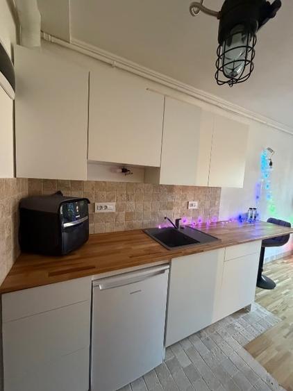 Studio la poalele Cetatii Devei - 1