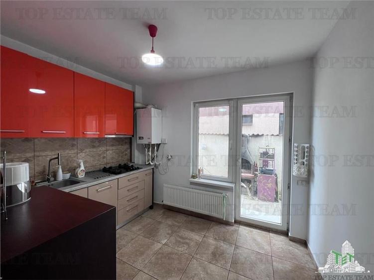 Vila moderna cuplata,curte individuala cu 5 camere , 3 bai , Living , terasa,mob - 15