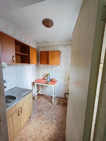 Apartament de vanzare 2 camere, 34mp etaj 1, Caracal cartier Libertati - 2