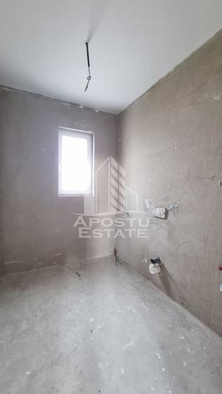 Duplex cu 3 camere cu Canalizare în Sânandrei
