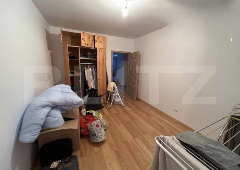 Apartament spatios cu 4 camere, finisat ,mobilat, cartier Europa - 6