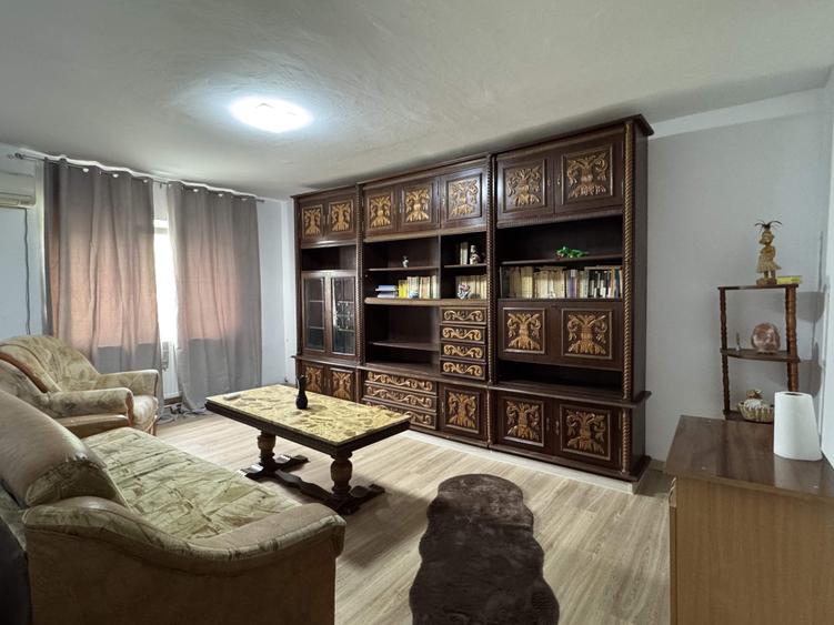 3 cam, decomandat, 2 bai, etaj 3, mobilat+utilat, Cuza Voda - 1