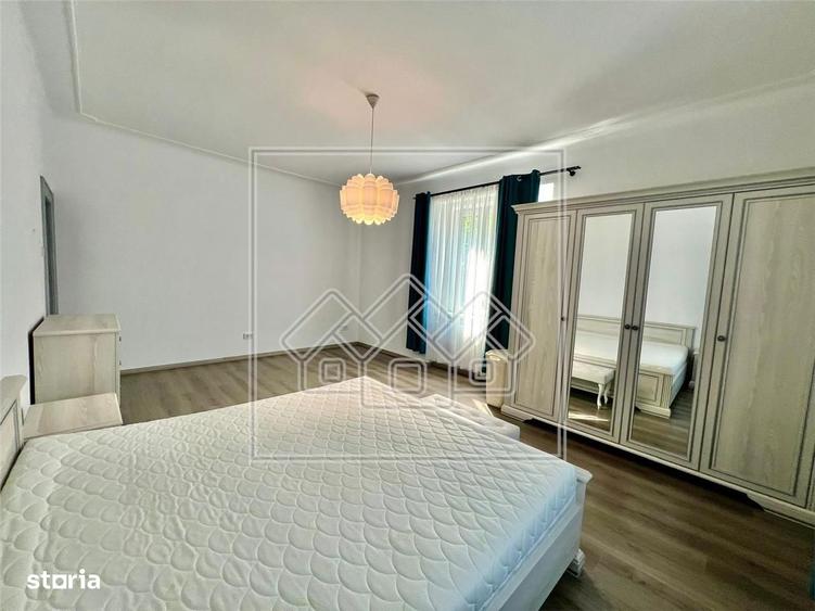 Apartament la casa - 4 camere, 111 mp - Zona centrala - 2