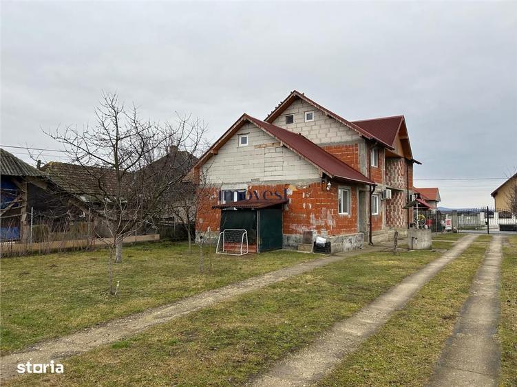 Casa de vanzare in Iojib, Satu Mare | 2 Case + Spatiu Comercial Activ - 6