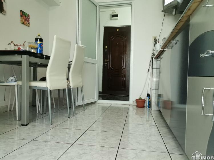 Zona Biomedica, micro 12 - 10