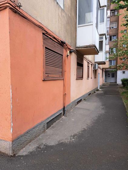 Vand ap. 2 camere, Aurel Vlaicu. Arad. - 1