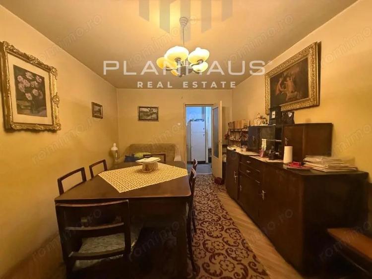 Vintage apartament 4 camere, B-dul Bucure?ti / Regele Mihai,decomandat etaj 2 - 1