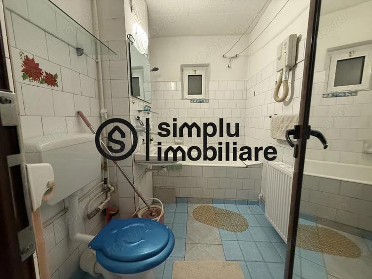 3 decomandate, et 2/4, 1 Mai - 140 000 Euro - 2