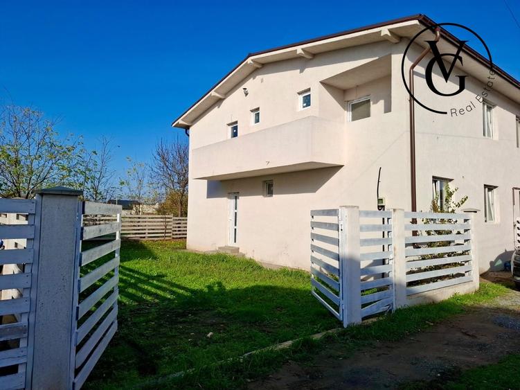 Casă individuală cu 5 camere cu Canalizare în Valu lui Traian