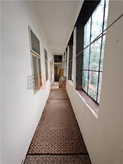 Casa de vanzare si teren 708 mp in zona Victoriei - 5