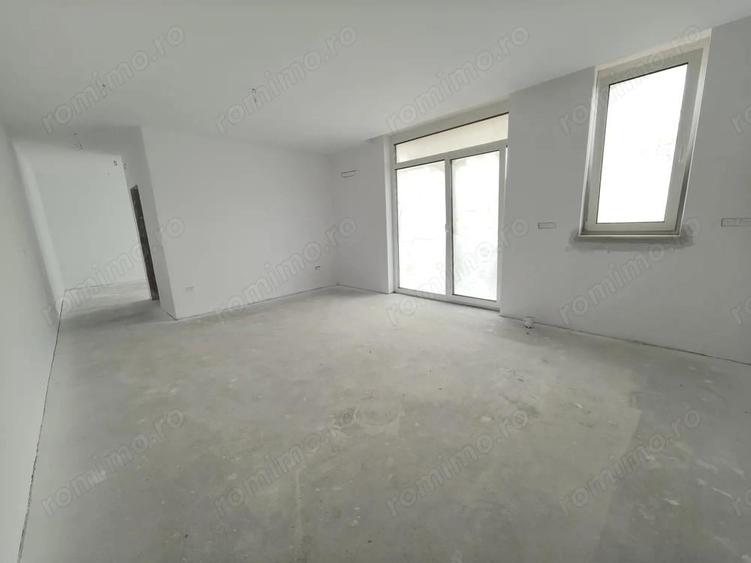 Piata Verde! 2 Cam! 53 mp! Et 3! Lift! 132.000 Euro! - 2