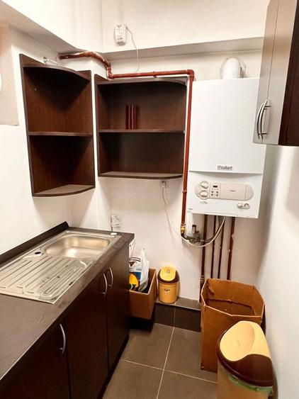 Vand apartament cu o camera in zona centrala. - 5