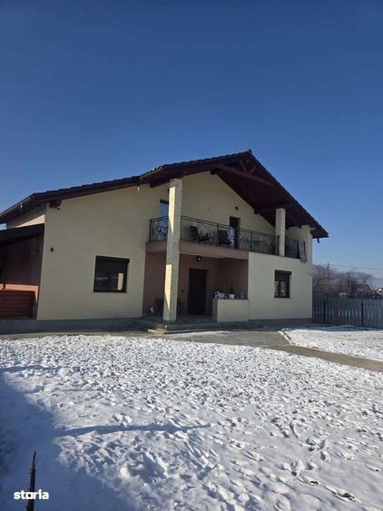 Vand casa P+Mansarda + teren de vanzare 1100 mp - 1