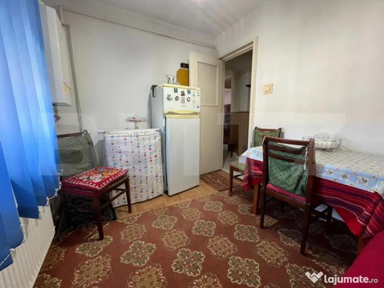 Apartament 4 camere, 53,48 mp, zona Micro 8 - 9